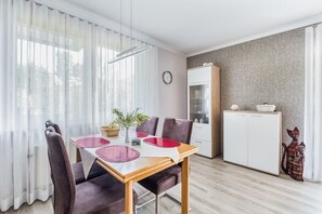 Dining - Ruhiges Apartment in Schwalefeld mit Garten (Willingen)
