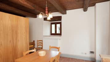 Apartment | Dining
