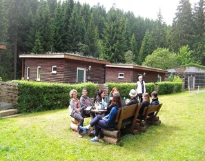House | Outdoor dining - Holiday Home in Thuringian Forest Retreat (Grossbreitenbach)