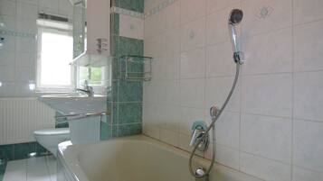House | Bathroom | Bathtub