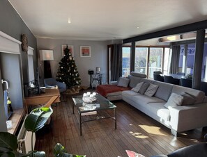 Cottage | Living room