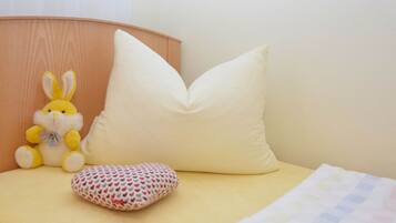 Apartment | 3 bedrooms, individually furnished, bed sheets