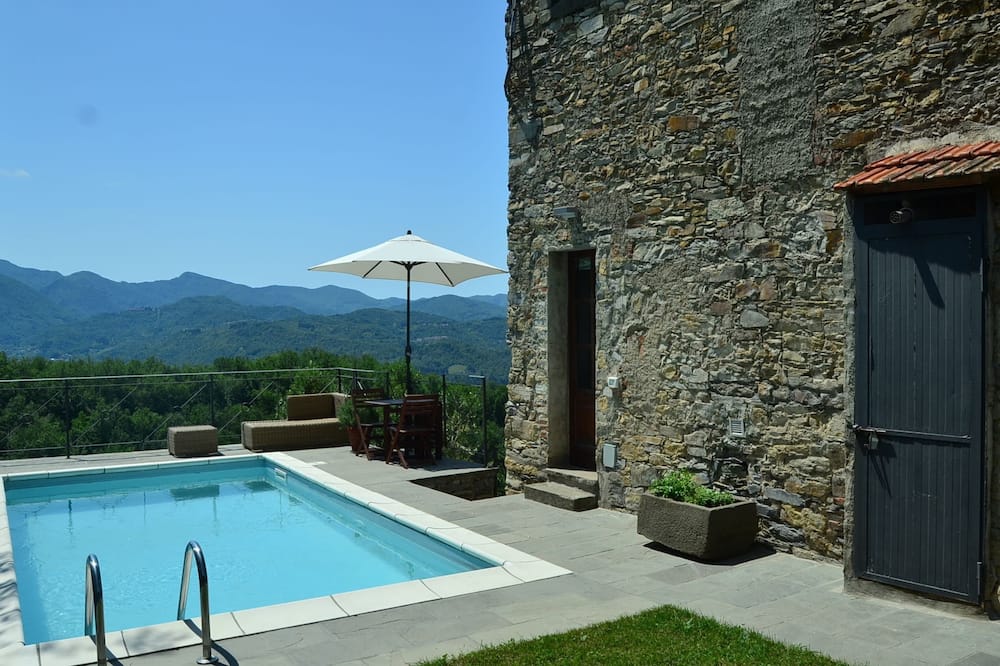 Rustic Tuscan Cottage - Caugliano