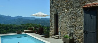 Rustic Tuscan Cottage