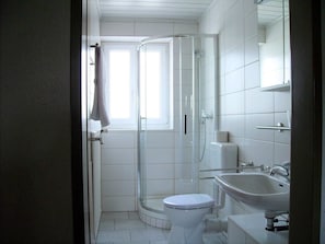 Apartment | Bathroom