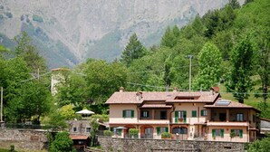 Exterior - Rustically Decorated, Stylish Property (Abetone Cutigliano)