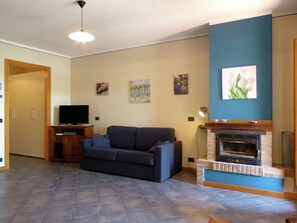 Casa | Sala de estar | Una chimenea
