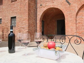 House | Dining - Farmhouse With Pool in Montepulciano (Montepulciano)