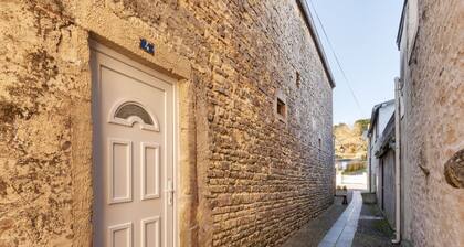 Cozy Holiday Home in Port-en-bessin-huppain With Heating Facility
