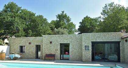 Luxurious Villa in Malaucène With Private Swimming Pool