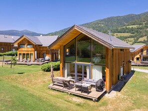 Chalet | Exterior