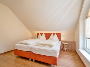 アパートメント | 4 室のベッドルーム、インターネット、ベッドシーツ