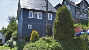 Exterior - Holiday Home in Deesbach With Garden, Roofed Terrace & BBQ (Deesbach)