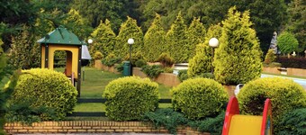 Chalet in Parc de Kievit With Large Garden