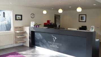 Chalet | Lobby