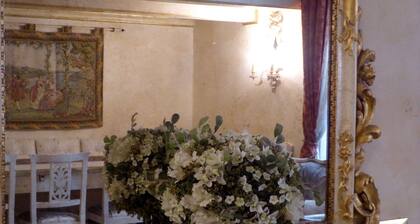 Apartment in Florence Near Duomo