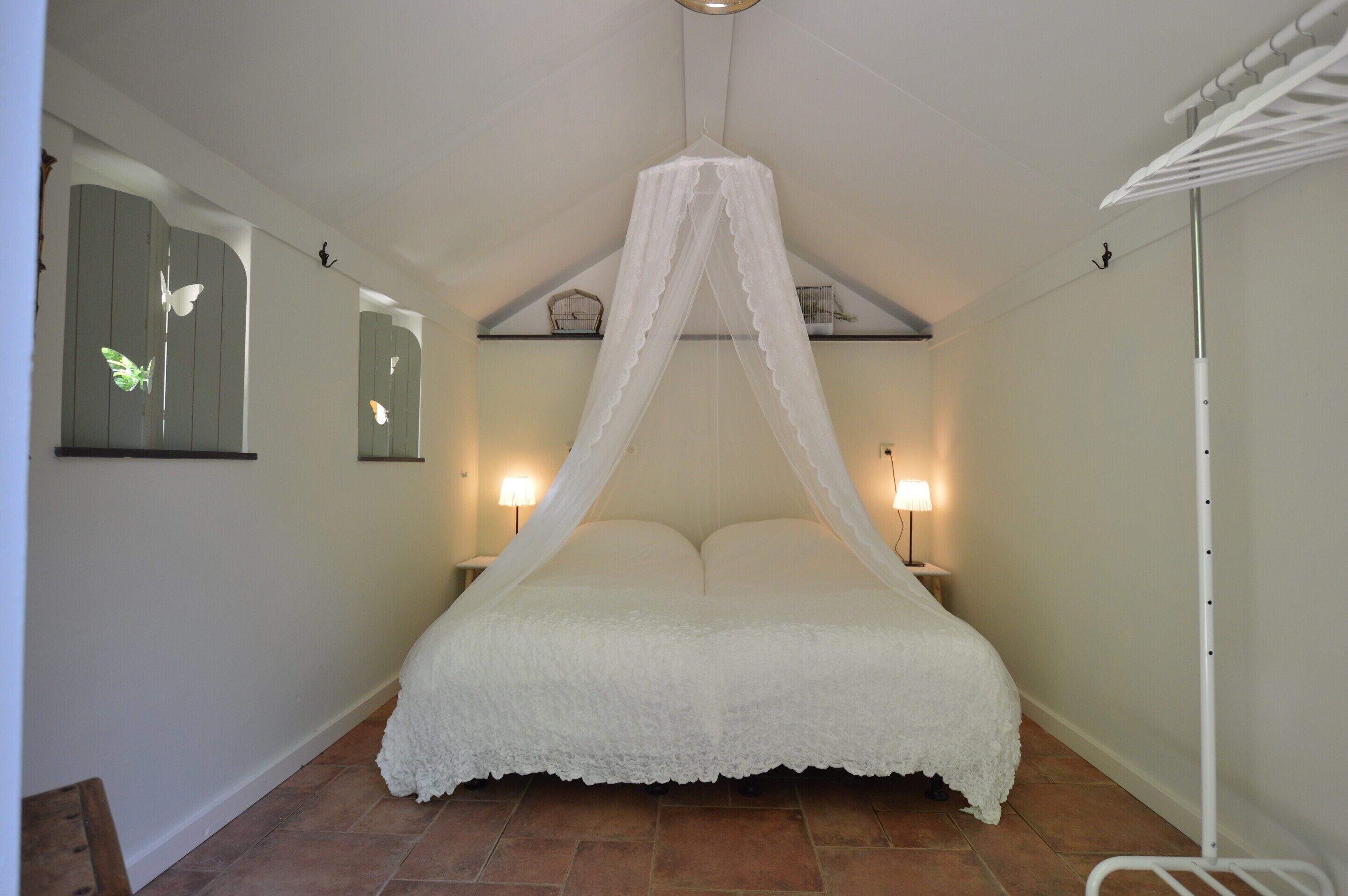 Nhà | 3 phòng ngủ, trang bị nội thất với thiết kế riêng biệt, bộ trải giường 