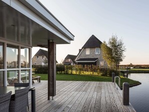 Villa | Exterior - Stylish Villa by the Water (Delfstrahuizen)