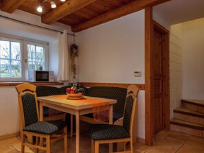 Dining - Cozy Holiday Home in Montenau With Private Terrace (Amel)