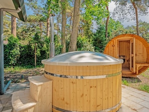 Spa - Secluded Holiday Home in Meijel With Sauna (Meijel)