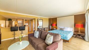 1 bedroom, desk, iron/ironing board, WiFi (free)