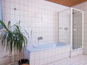 Apartment | Bathroom - Lush Apartment in Furtwangen near Black Forest with Balcony (Furtwangen)