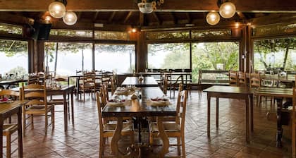 Unique Holiday Experience in Greenery near Lake