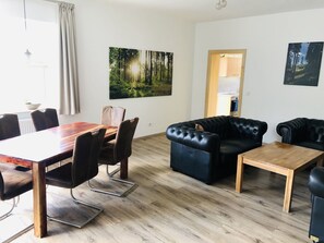 Ferienhaus | Wohnzimmer | Kamin