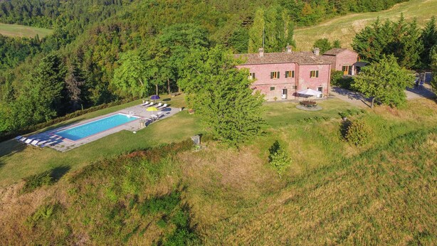 Unclassified image, 1 of 29, button - Villa With Swimming Pool and Panoramic View of the Apennines (Tredozio)