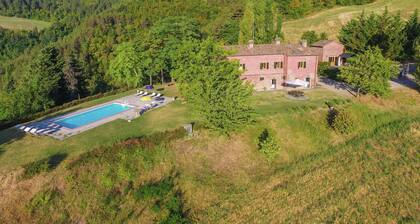 Villa With Swimming Pool and Panoramic View of the Apennines