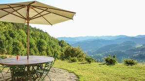 Unclassified image, 5 of 29, button - Villa With Swimming Pool and Panoramic View of the Apennines (Tredozio)