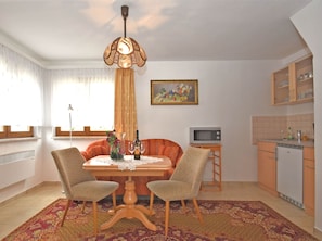 House | Tempat makan