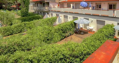 Lovely Holiday Home in Giannella near Beach