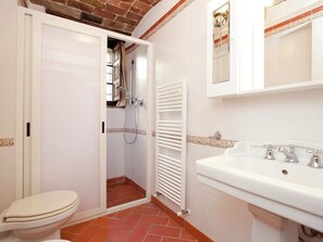 House | Bathroom