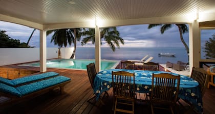 Villa TEPOE, accès direct au lagon avec piscine et plage