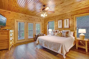 4 bedrooms, free WiFi, bed sheets