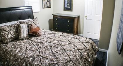 Comfy Lovelock Home Near Freeway