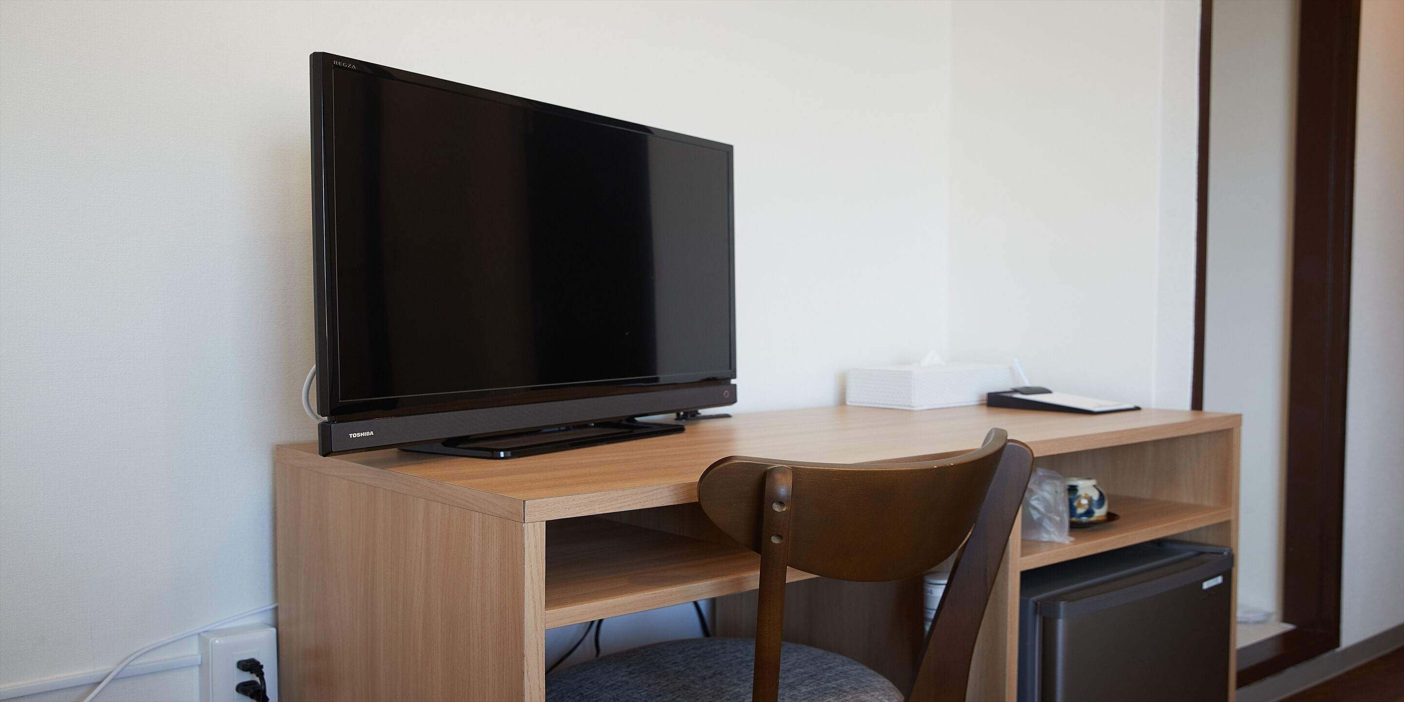 single room | room amenity