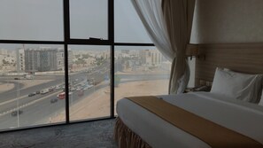 Premium bedding, Select Comfort beds, minibar, in-room safe - Grand Tourist Hotel (Muscat)