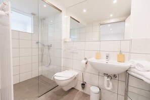 Double Room | Bathroom