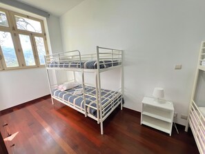 3 bedrooms, desk, iron/ironing board, travel cot