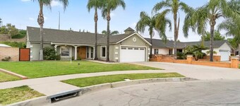 *Reduced Pricing* Spacious Disney Vacation w/ Game Room