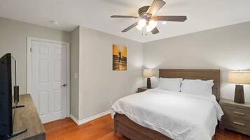 3 bedrooms, iron/ironing board, travel crib, free WiFi