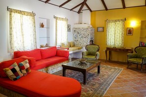 Standard Suite, Terrace | 1 bedroom, premium bedding, minibar, desk - Sato Triopia Butik Otel (Datça)