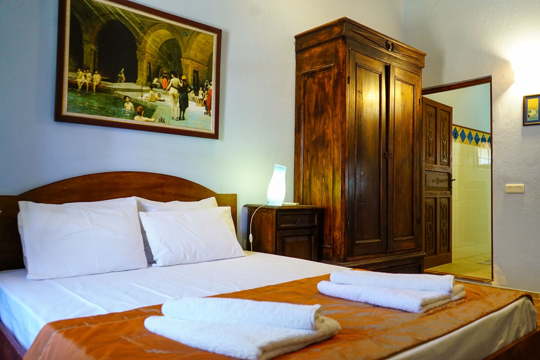 Suite estándar, Terraza | 1 habitación, ropa de cama de alta calidad, minibar y escritorio 