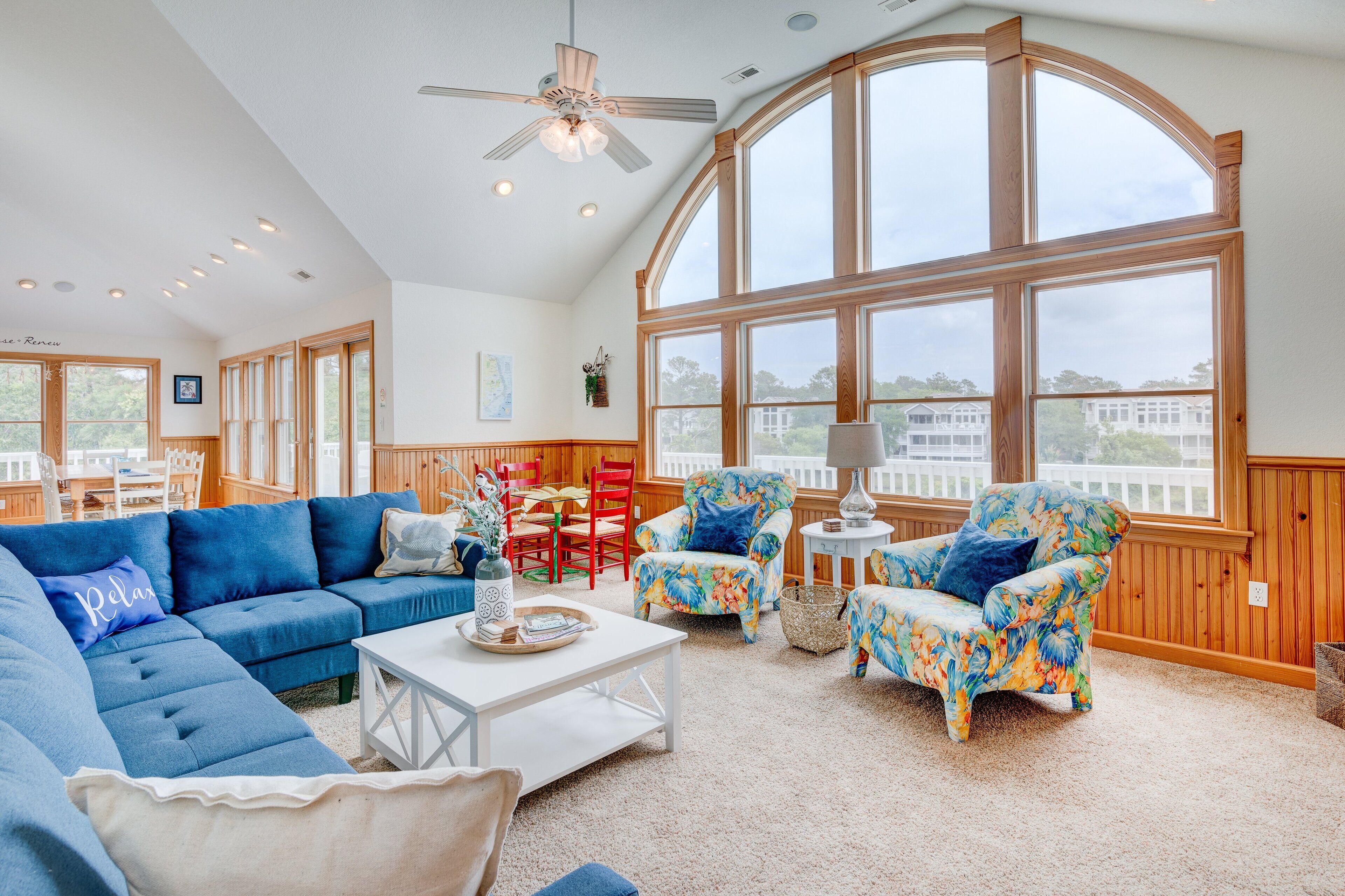 TV, fireplace, DVD player, stereo