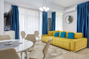 تناول الطعام داخل الغرفة