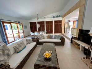 Smart TV, DVD player, table tennis, stereo - Villa Casa del Sol -only 250 meters from the sea - a place of well-being under the sun (Cielo de Bonaire)