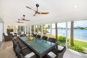 Outdoor dining