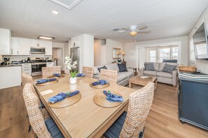 Interior - 2025 REMODEL -- PRIVATE BEACHFRONT HOME RANCH (Indian Shores)